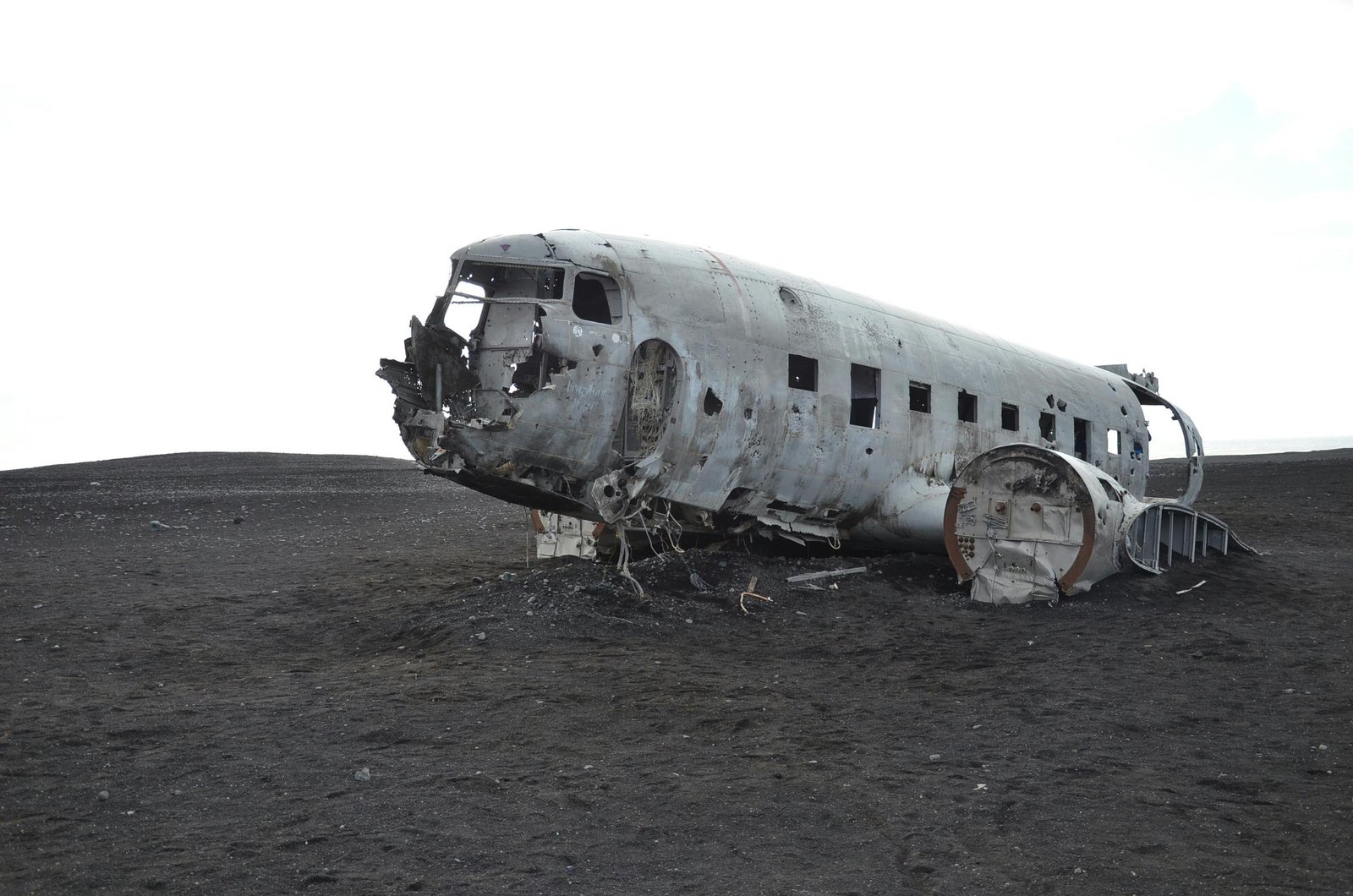 helicopter crash Japan seabed-Japanchunks